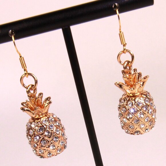 Jewelry - NWOT Gold Pineapple and Rhinestones Drop Earrings